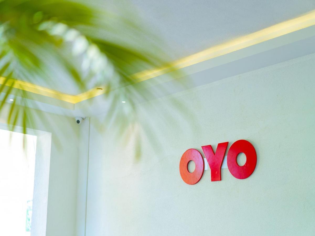 OYO 4964 Golden Oyster Suites Dehradun Eksteriør billede