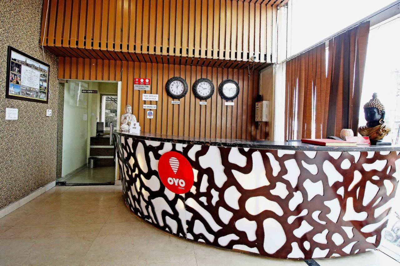 OYO 4964 Golden Oyster Suites Dehradun Eksteriør billede